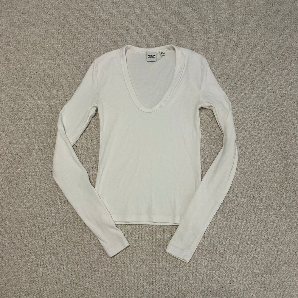 Aritzia Homestretch Ribbed V-neck Long Sleeve size XXS in White